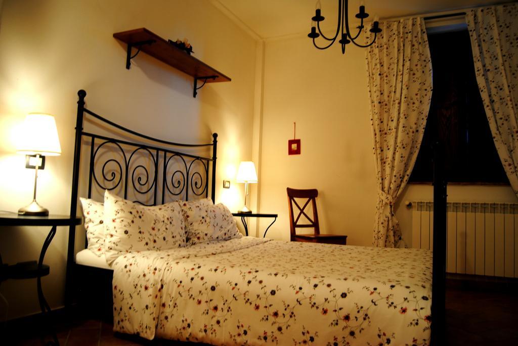 Agriturismo La Fornace Di Poggiano Guest House มอนติปุลเชียโน ห้อง รูปภาพ